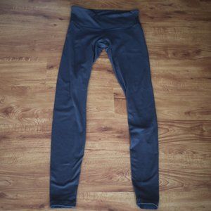 Medium rise lululemon black leggings